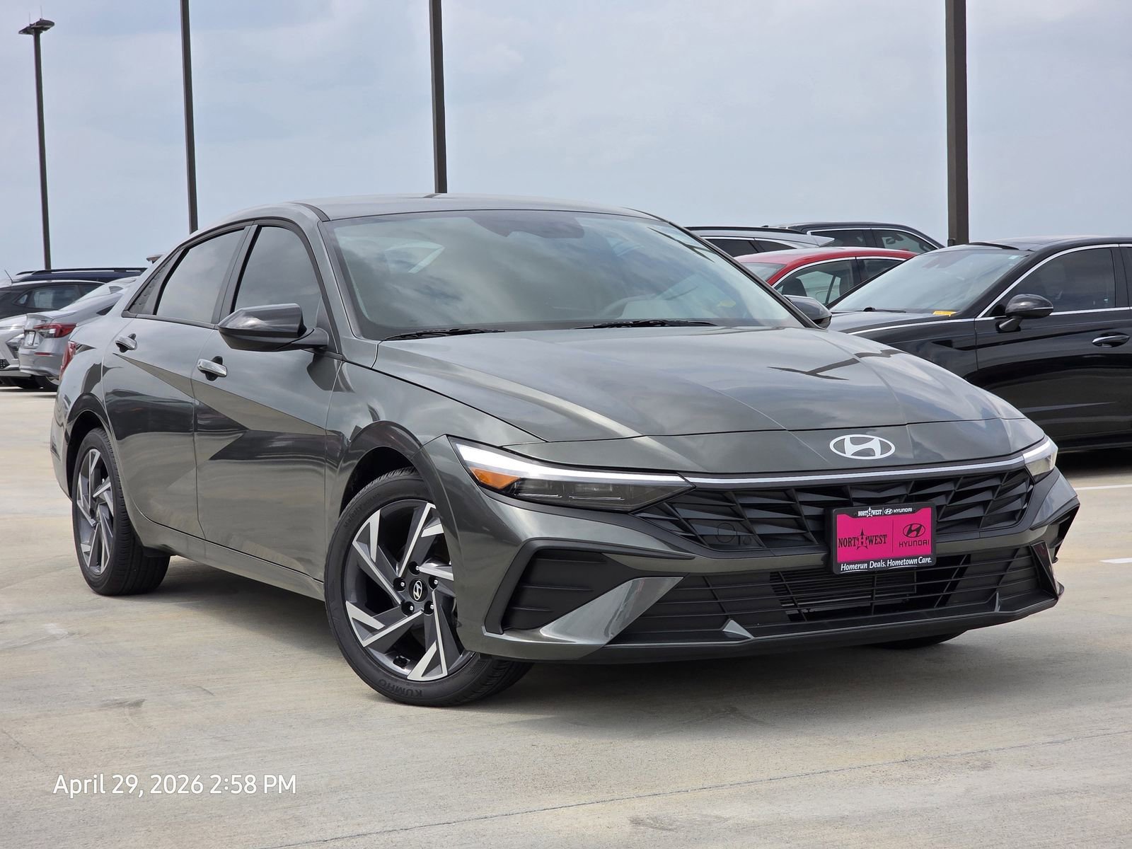 Certified 2025 Hyundai Elantra Sport FWD image 3