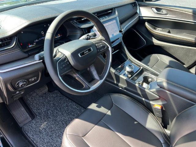 New 2026 Jeep Grand Cherokee Limited AWD/4WD image 27