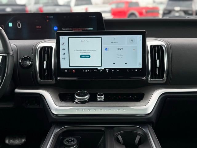 Certified 2025 Ford Expedition Max Platinum image 33