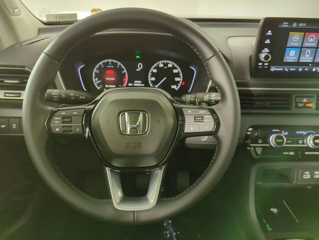 New 2025 Honda Pilot Touring image 33