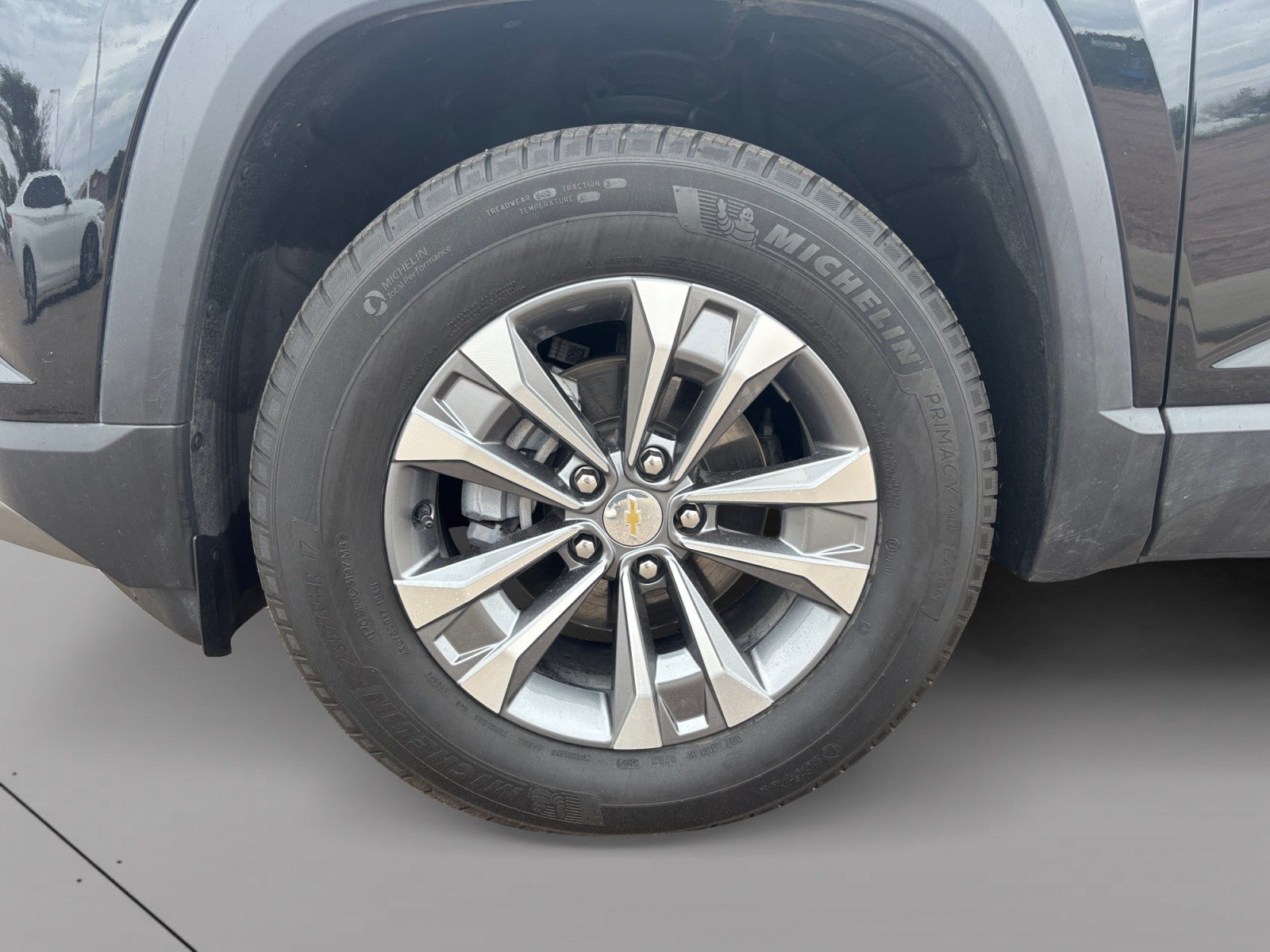 Used 2025 Chevrolet Equinox LT w/ Convenience Package II AWD/4WD image 9