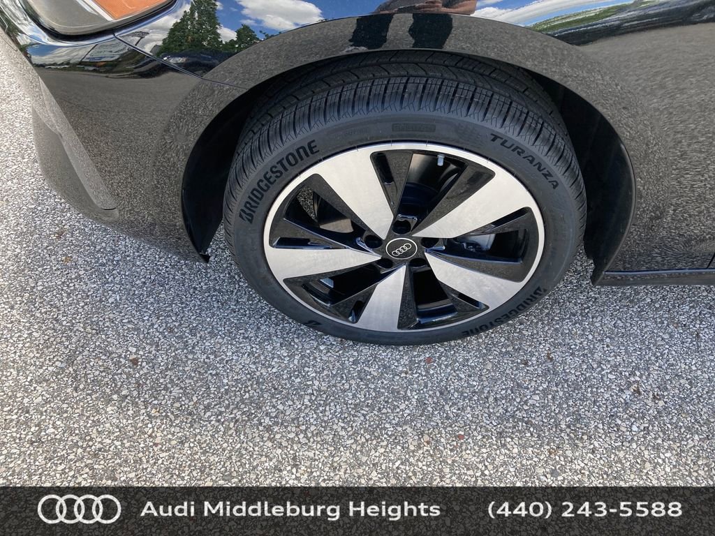 Used 2025 Audi A5 2.0T Prestige w/ 19" Wheel Package image 19