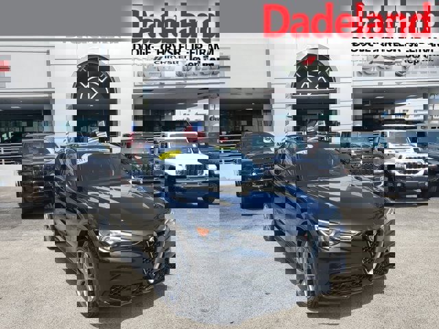 Used 2018 Alfa Romeo Stelvio Ti Sport video 1