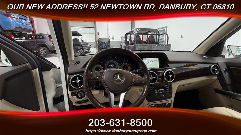 Used 2014 Mercedes-Benz GLK 350 4MATIC image 16