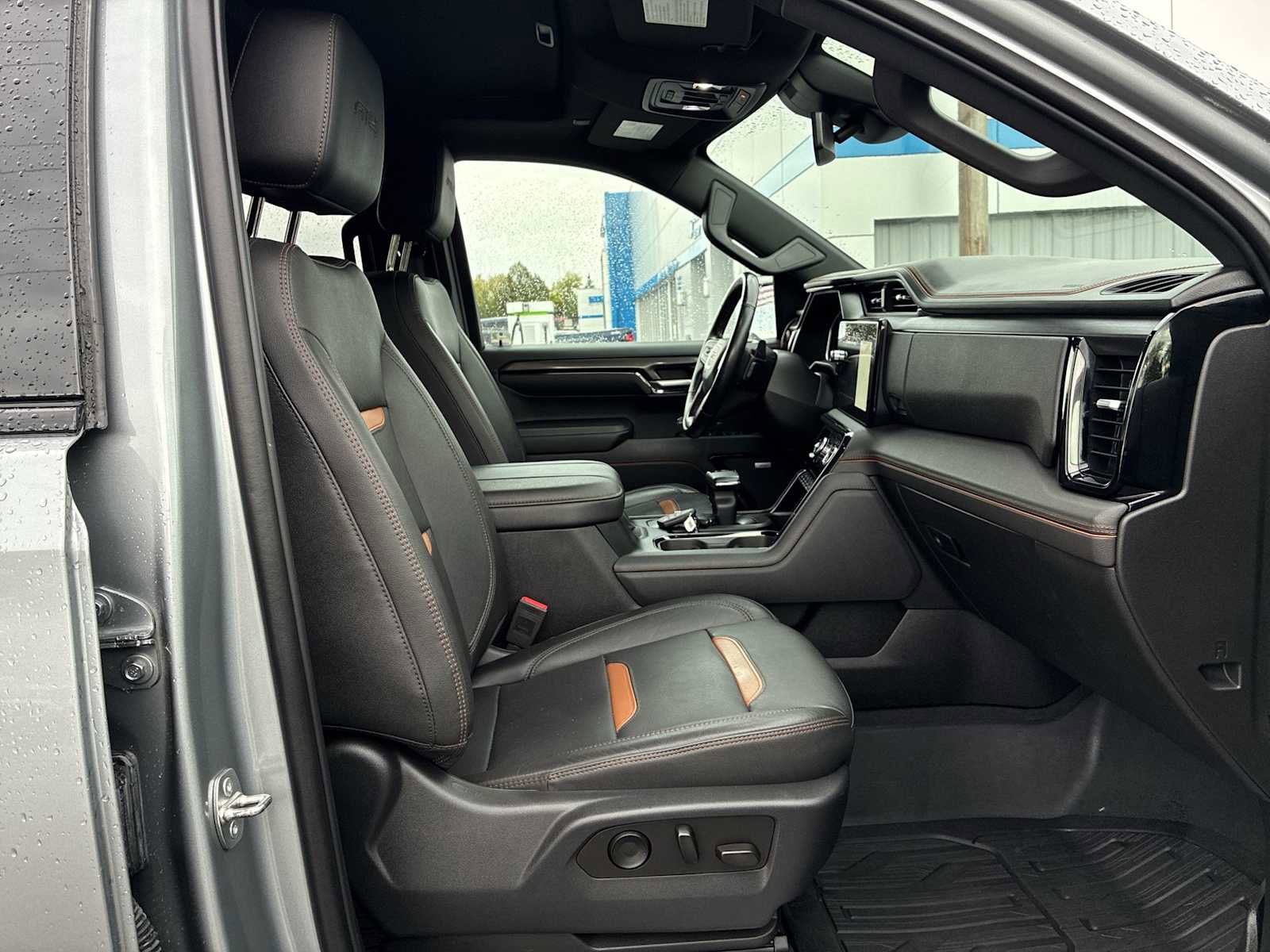 Used 2023 GMC Sierra 1500 AT4 w/ AT4 Premium Package image 29