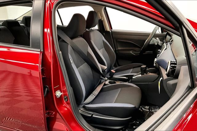 New 2025 Nissan Versa SV w/ Trunk Package FWD image 34