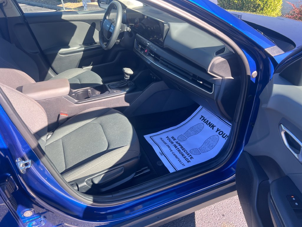 Used 2025 Kia K4 FWD image 24