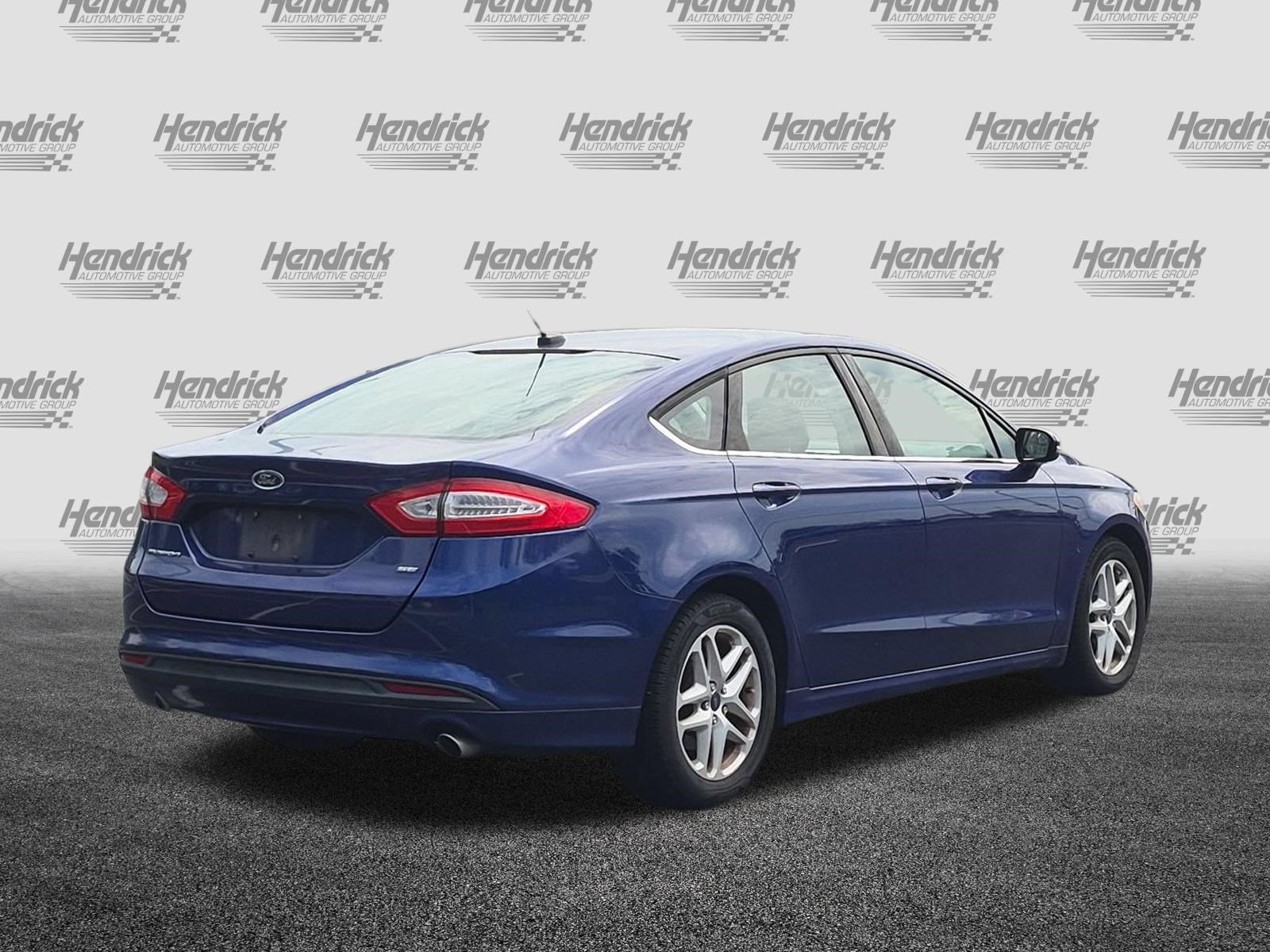Used 2014 Ford Fusion SE FWD image 10