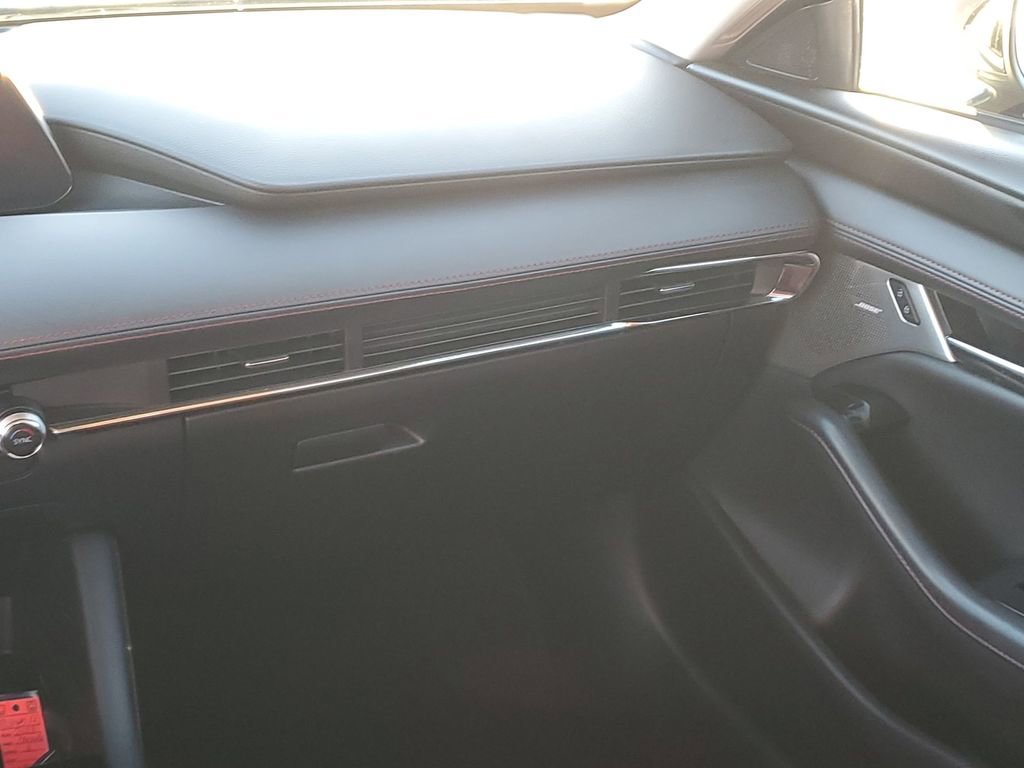 Used 2023 MAZDA MAZDA3 s image 26