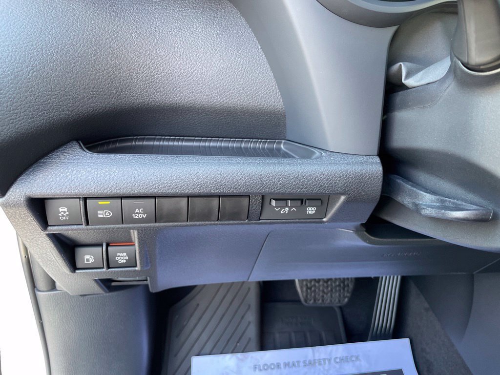 New 2026 Toyota Sienna XSE AWD/4WD image 13