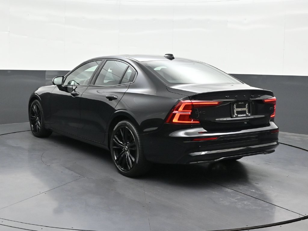 Certified 2024 Volvo S60 B5 Plus FWD image 3