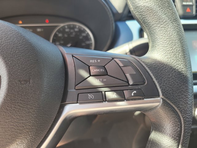 Certified 2025 Nissan Versa SV FWD image 27
