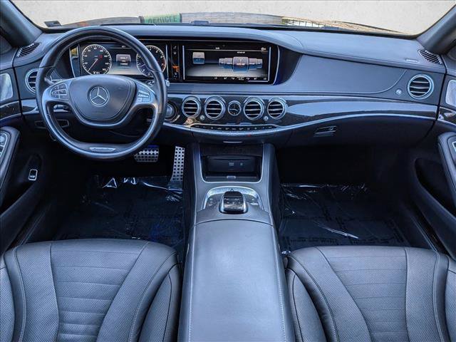 Used 2017 Mercedes-Benz S 550 Sedan image 19