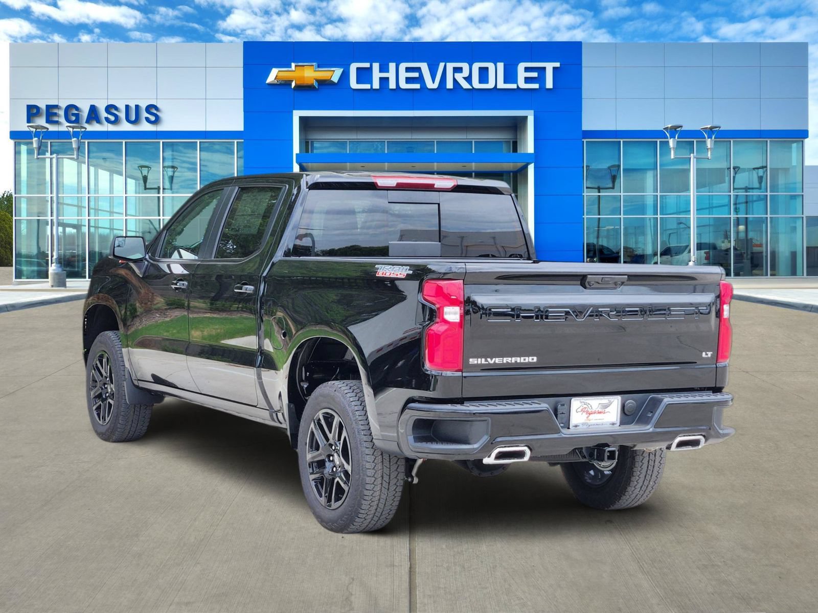 New 2026 Chevrolet Silverado 1500 LT Trail Boss w/ Convenience Package II AWD/4WD image 5