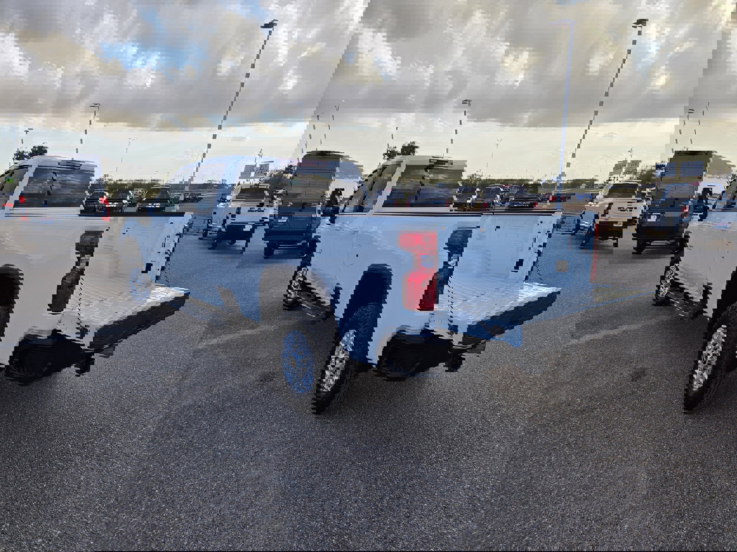 Used 2024 Chevrolet Silverado 2500 LT image 26