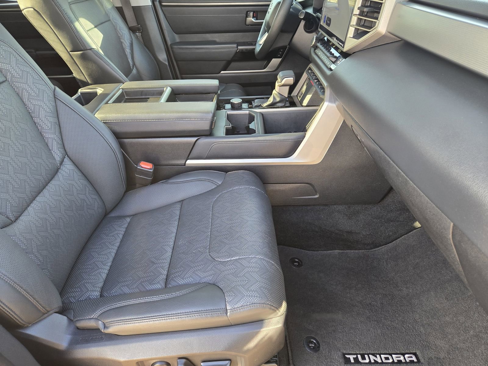 Used 2022 Toyota Tundra Limited image 17