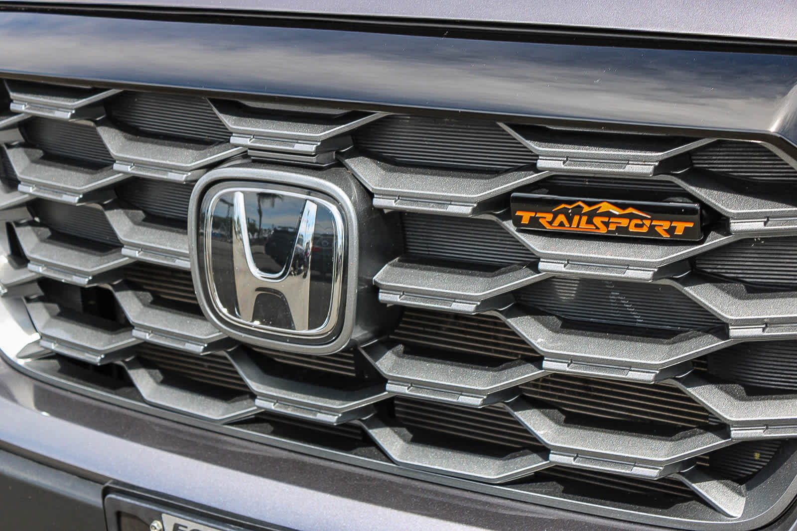 Used 2025 Honda Ridgeline TrailSport image 5