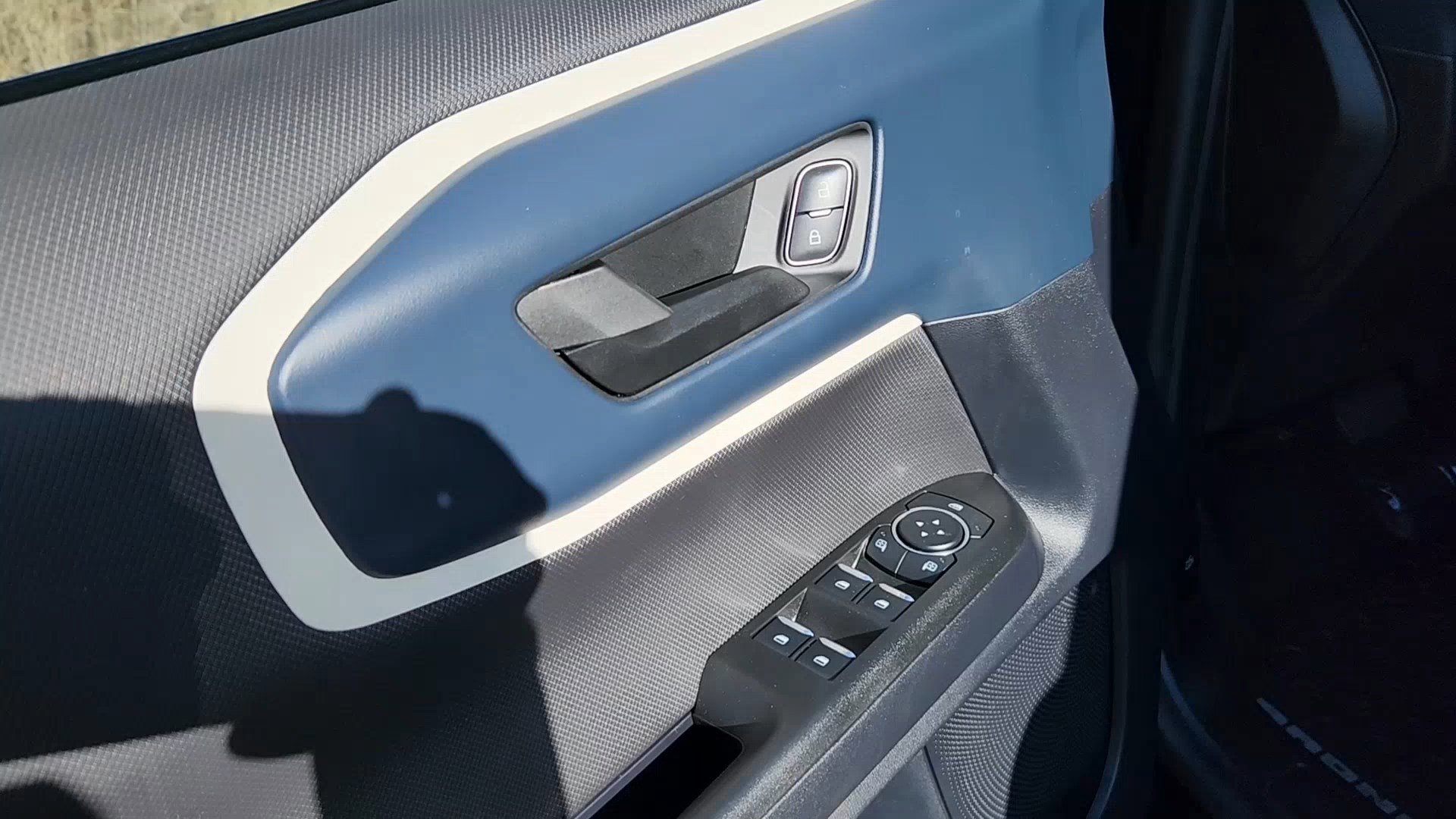 Used 2024 Ford Bronco Sport Heritage w/ Heritage Convenience Package image 7