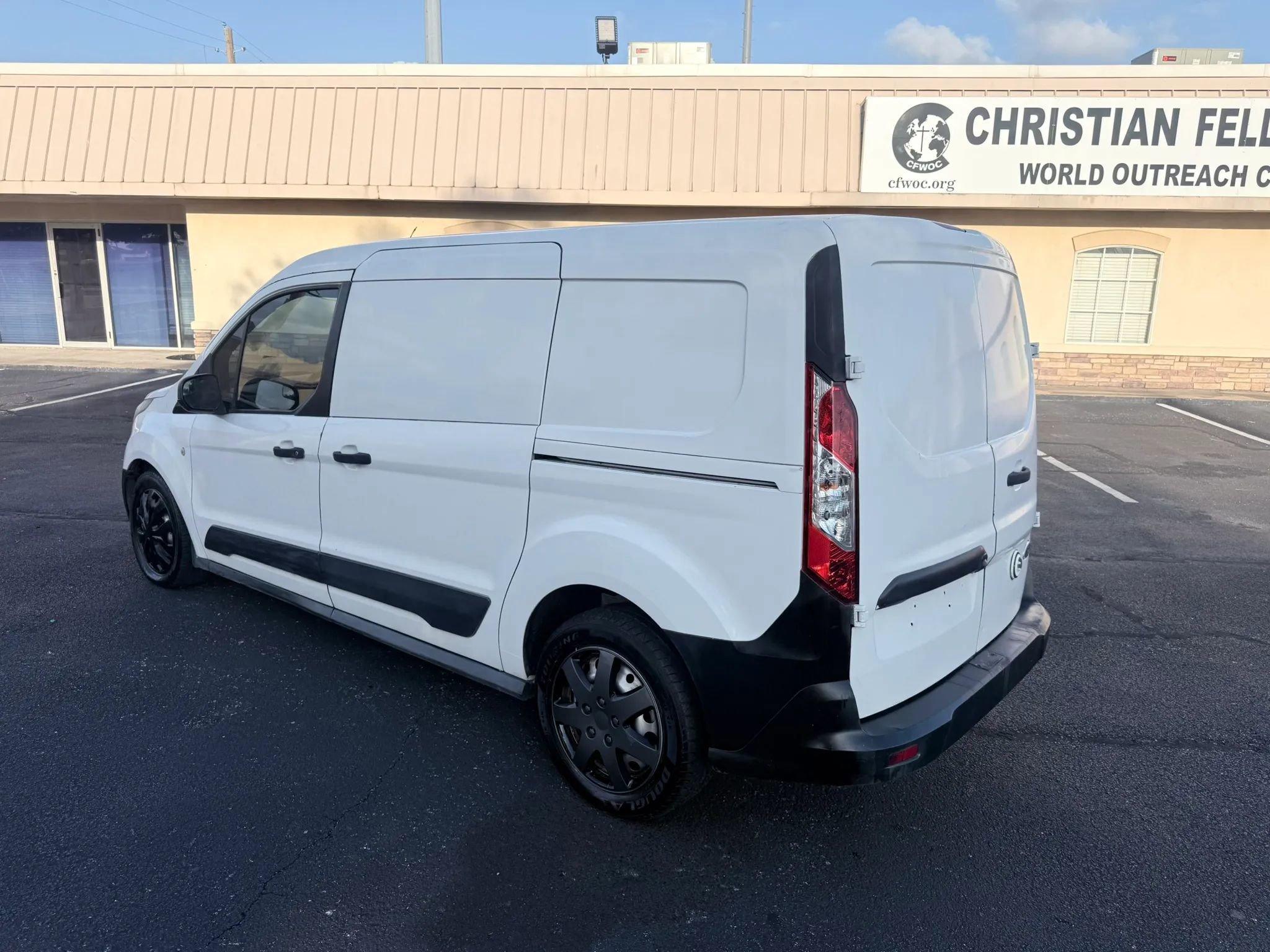 Used 2014 Ford Transit Connect XL FWD image 4