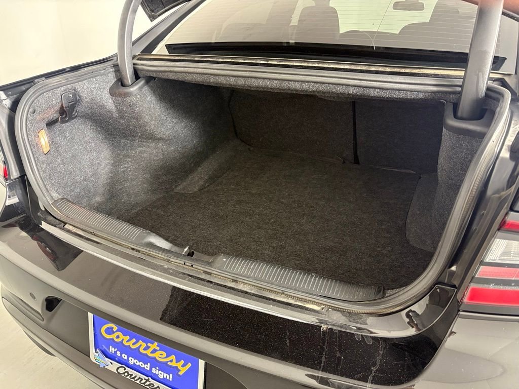 Used 2023 Dodge Charger SXT RWD image 18