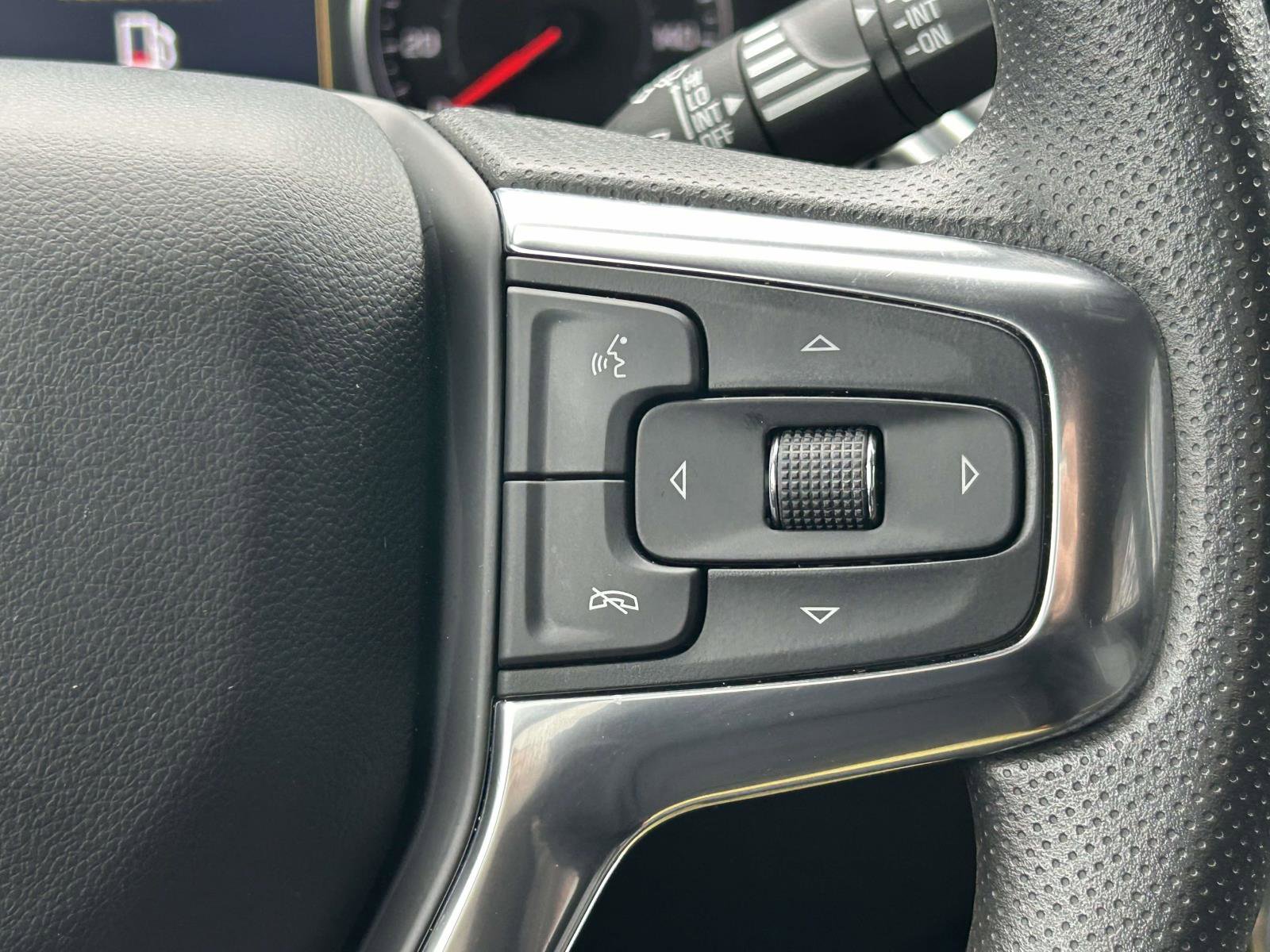 Used 2024 Chevrolet Blazer LT w/ Convenience Package image 23