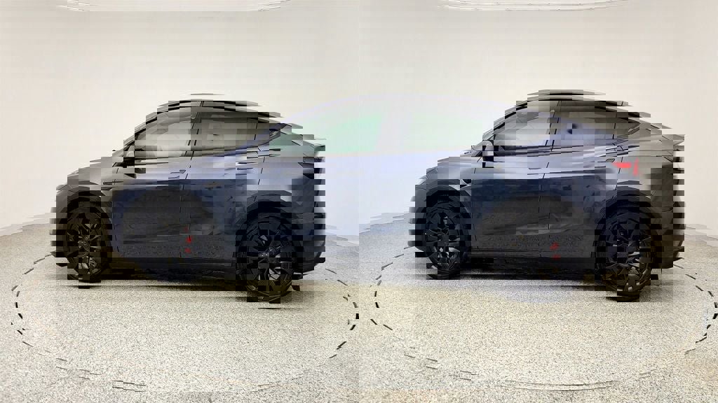 Used 2022 Tesla Model Y Performance image 8