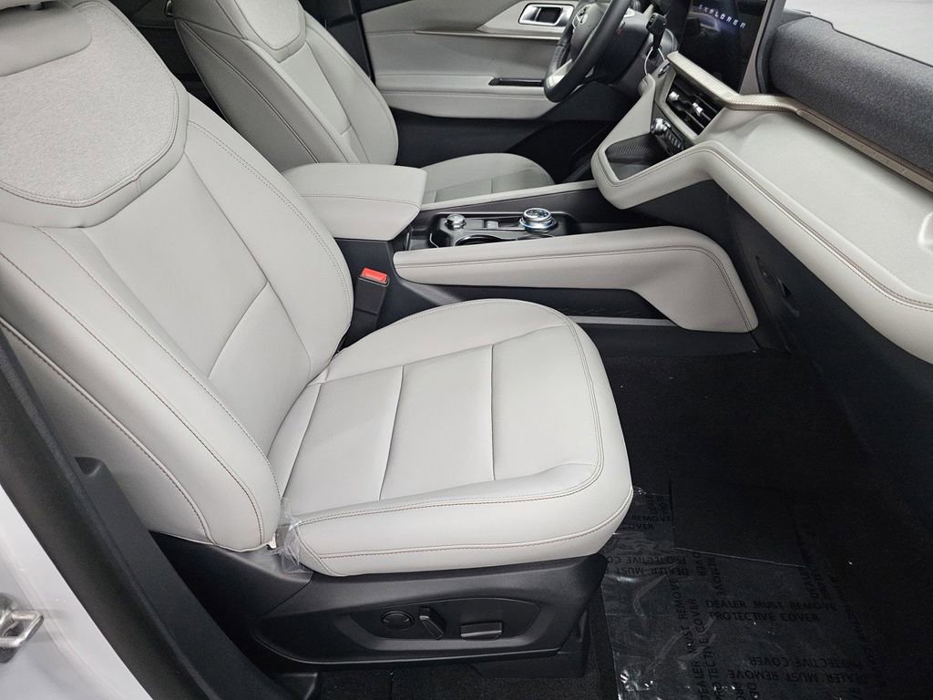 New 2026 Ford Explorer Active w/ Active Comfort Package AWD/4WD image 19