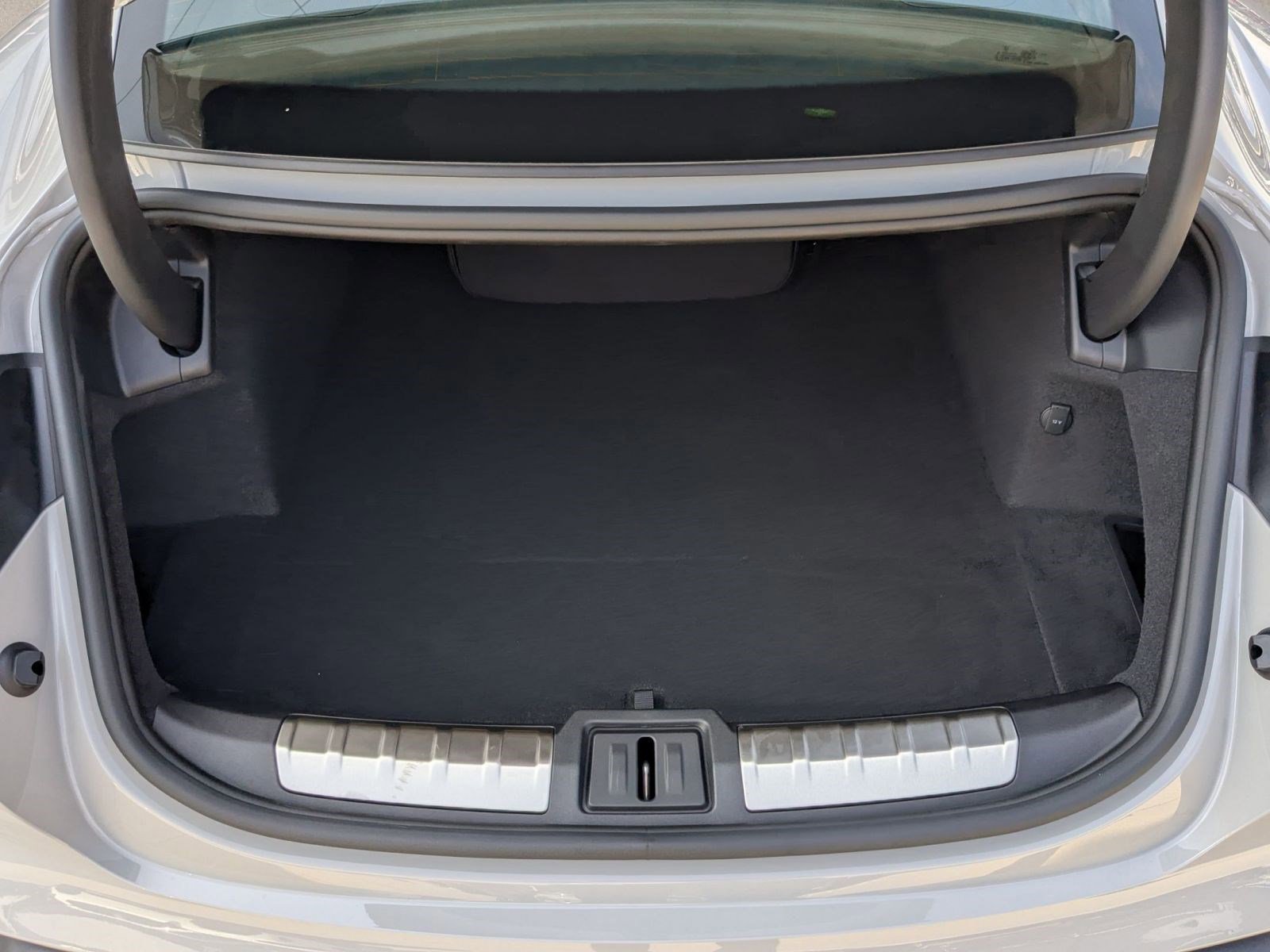 New 2026 Porsche Taycan GTS image 23