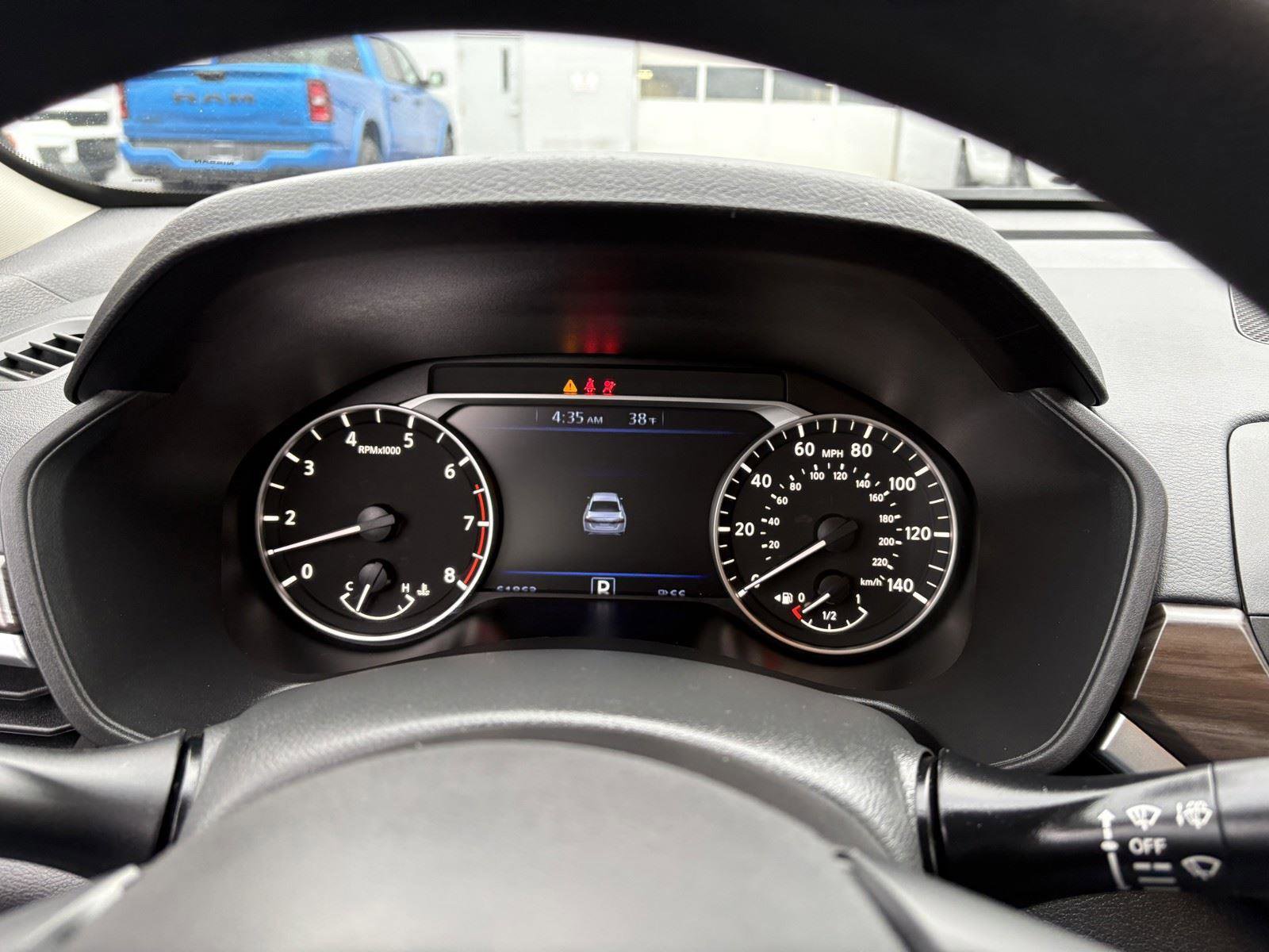 Used 2024 Nissan Altima 2.5 SV image 18