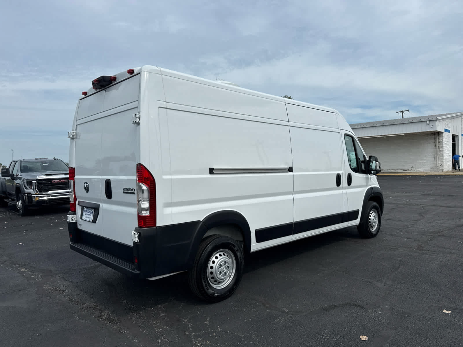 Used 2026 RAM ProMaster 2500 w/ Convenience Group FWD image 5