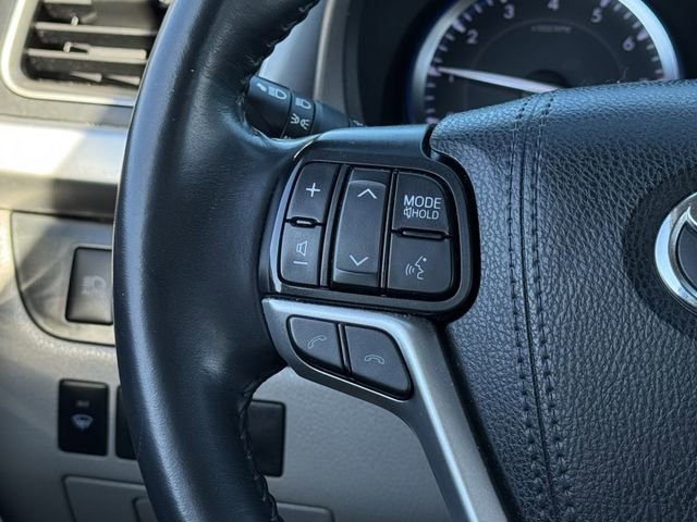 Used 2019 Toyota Highlander XLE image 4