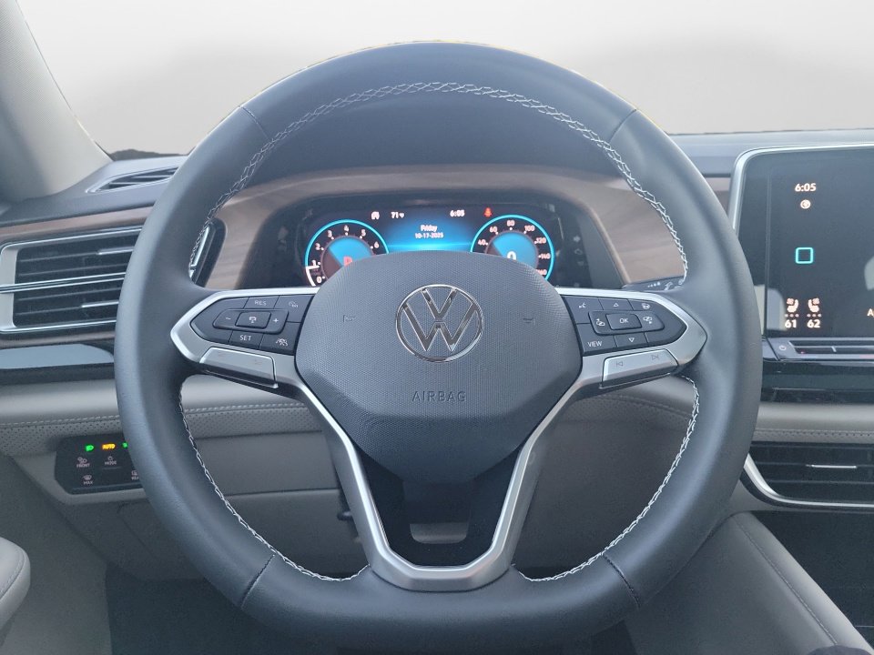 New 2026 Volkswagen Atlas SE image 10