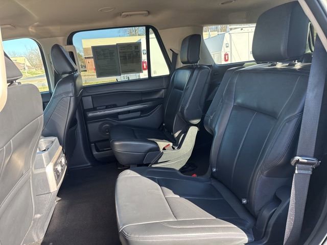 Used 2024 Ford Expedition XLT AWD/4WD image 28