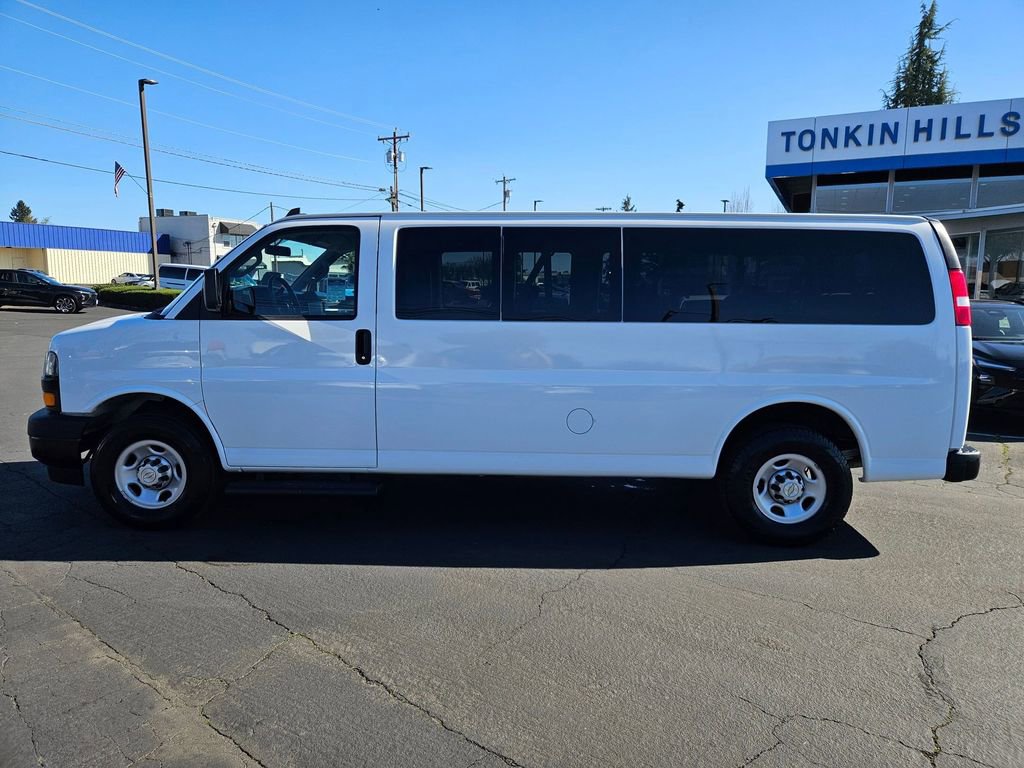 Used 2023 Chevrolet Express 3500 LS image 3
