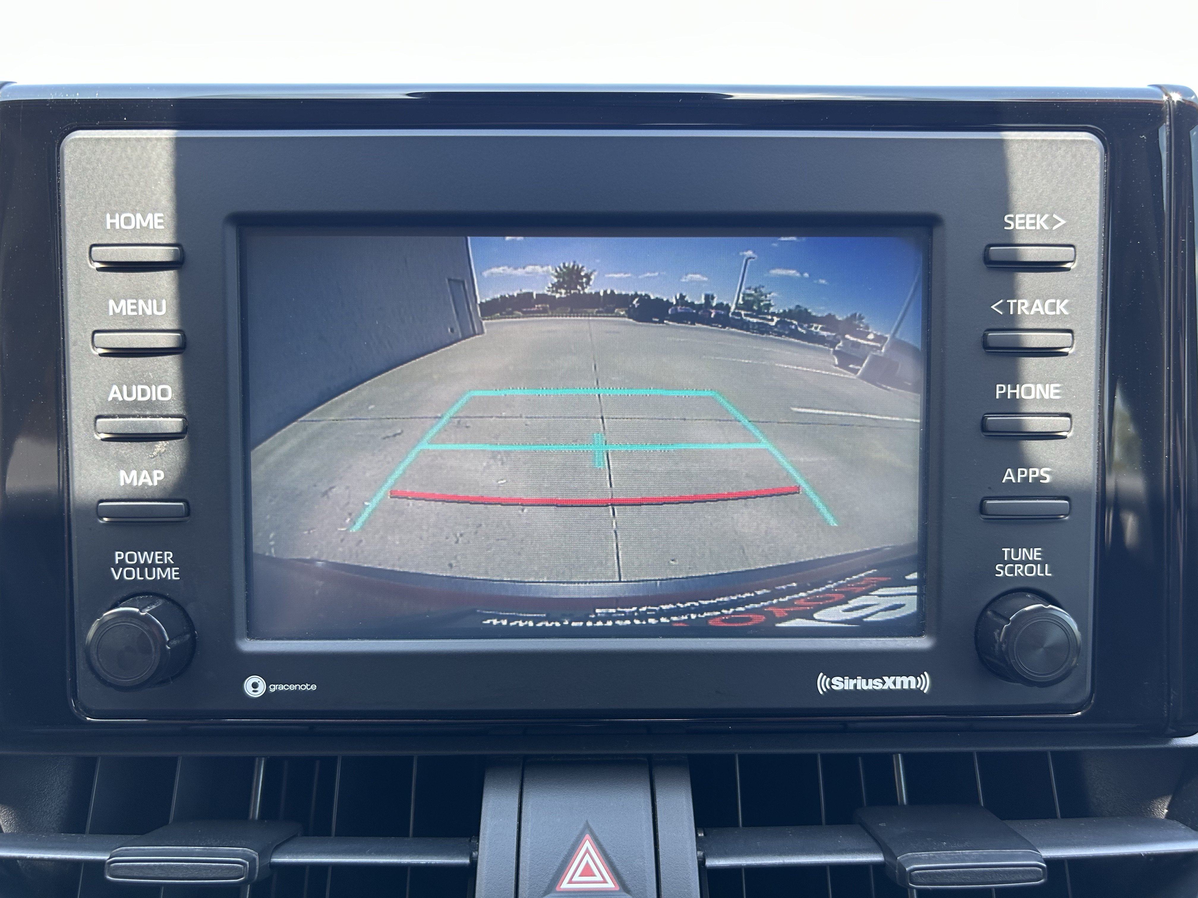 Used 2020 Toyota RAV4 XLE FWD image 28