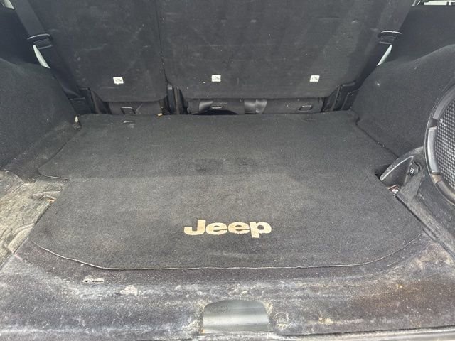 Used 2012 Jeep Wrangler Unlimited Sahara w/ Dual Top Group AWD/4WD image 10