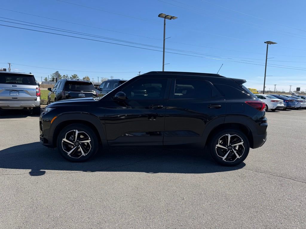 Used 2022 Chevrolet TrailBlazer RS w/ Driver Confidence Package image 4