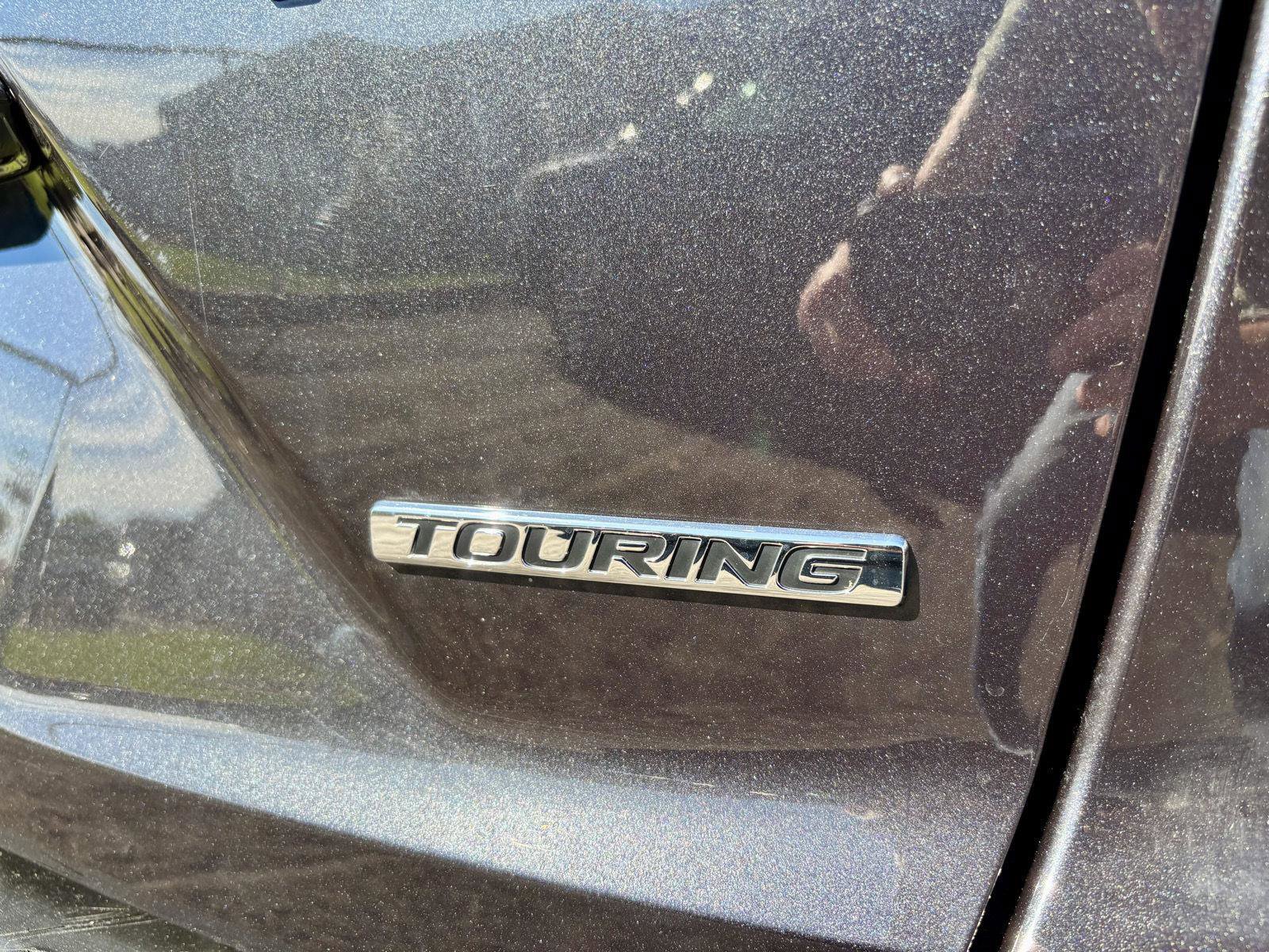 Used 2019 Honda CR-V Touring image 14