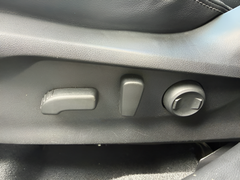 Used 2023 Subaru Forester Touring AWD/4WD image 10