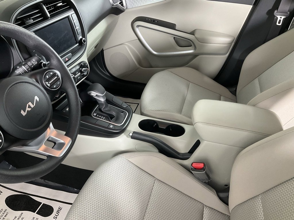 Certified 2023 Kia Soul LX image 12
