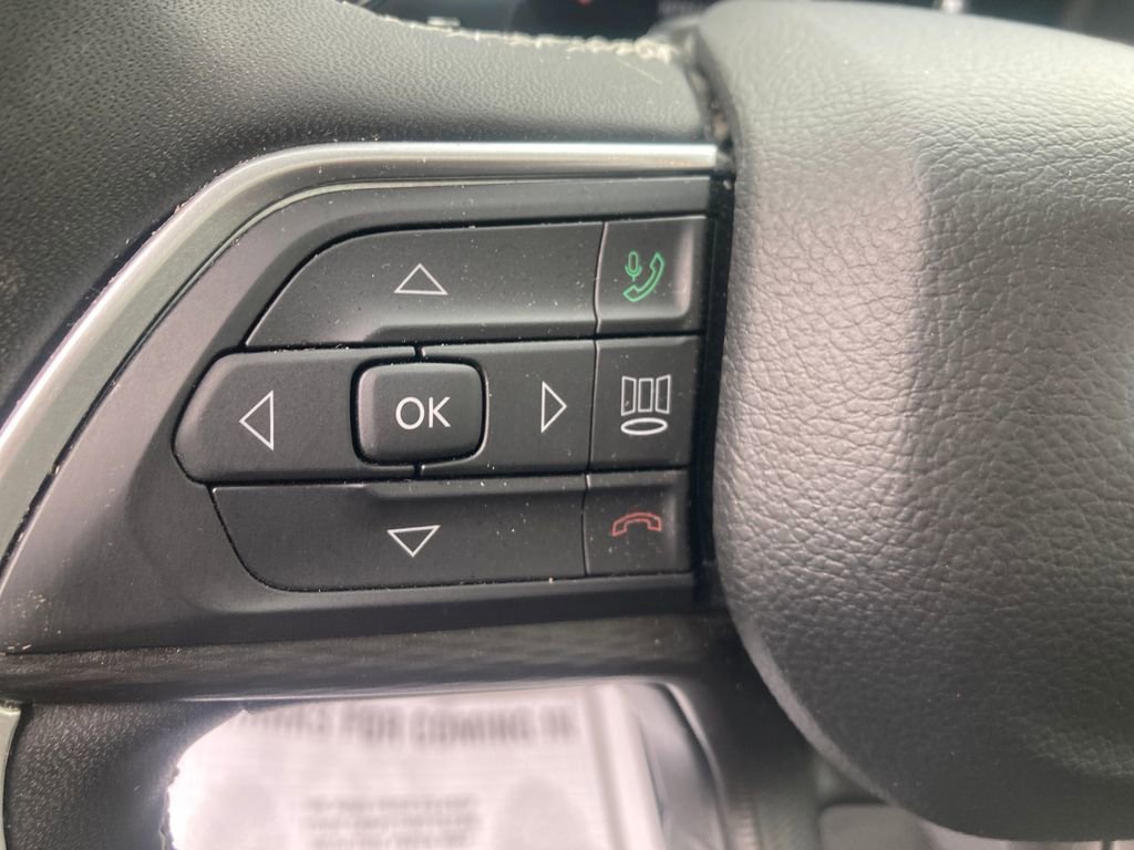 Used 2024 Jeep Grand Cherokee Altitude AWD/4WD image 35