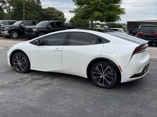 Used 2024 Toyota Prius Limited FWD image 4