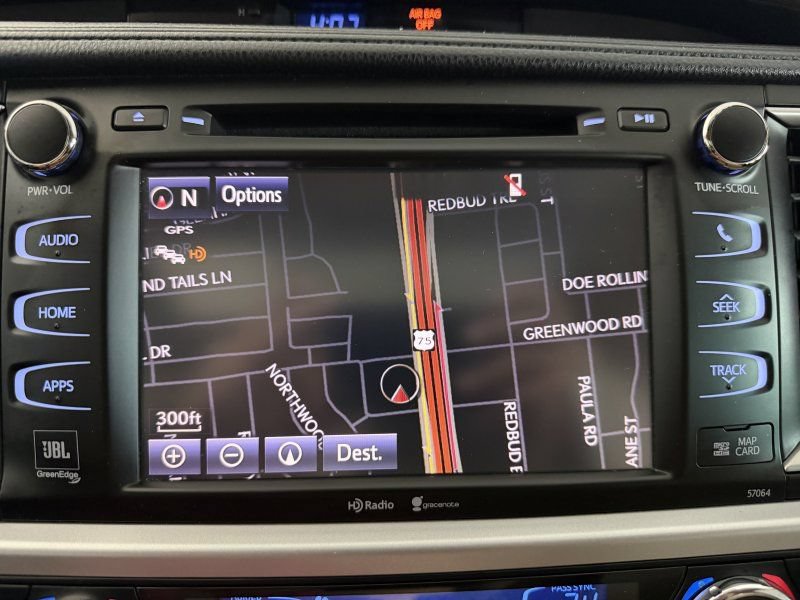 Used 2014 Toyota Highlander Limited FWD image 25