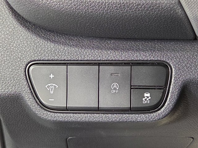 Certified 2026 Kia Seltos LX FWD image 26