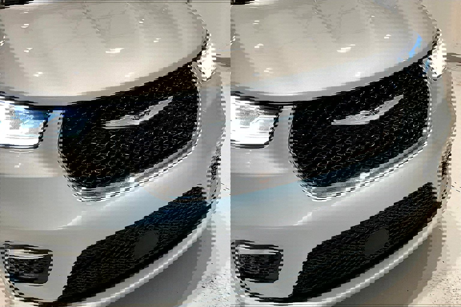 Used 2024 Chrysler Pacifica Touring-L image 33