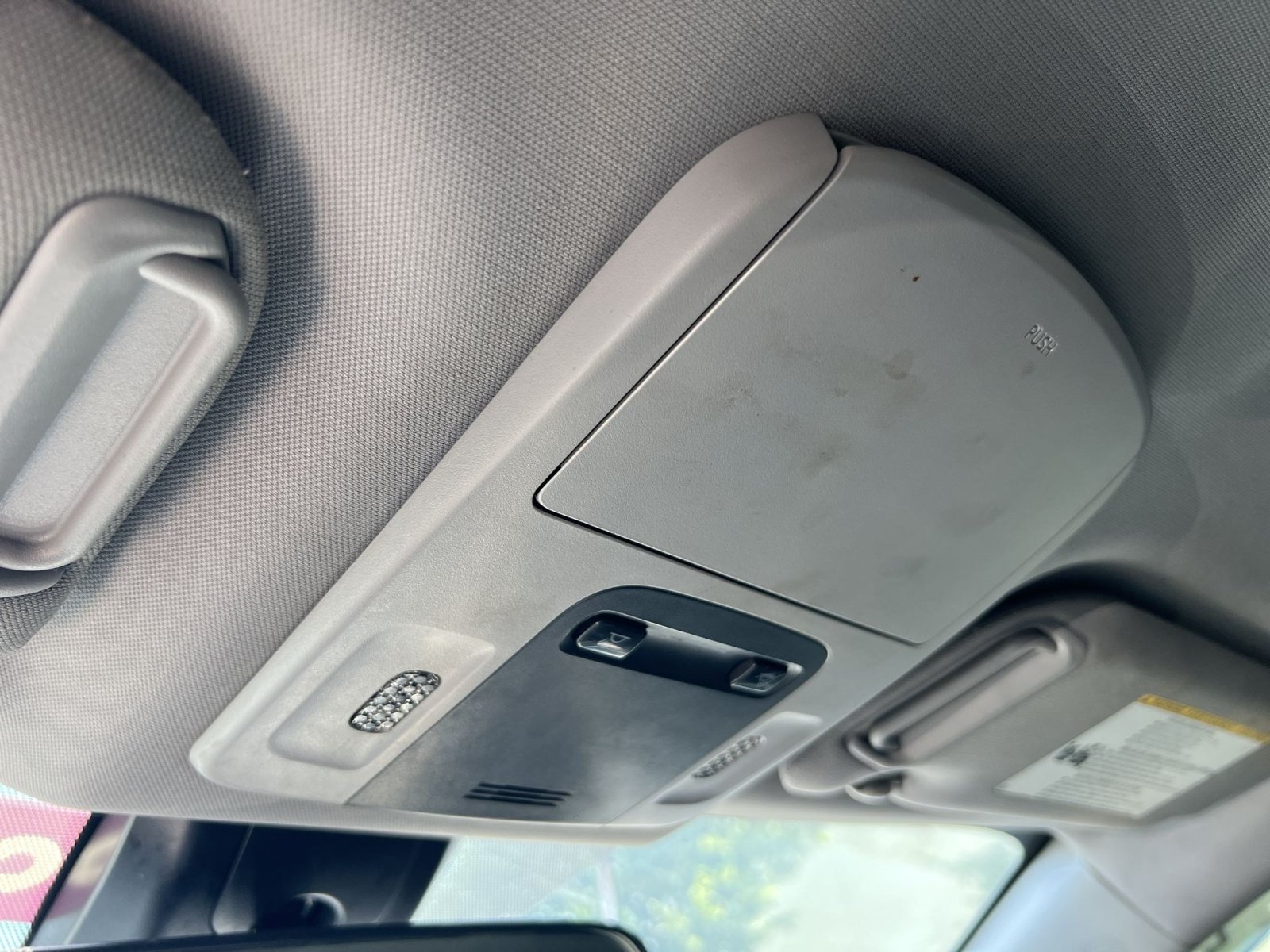 Used 2018 Toyota Camry SE FWD image 26