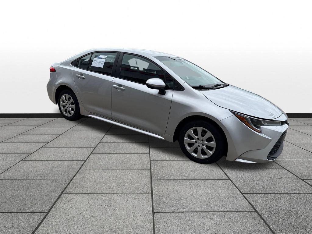 Used 2024 Toyota Corolla LE FWD image 7