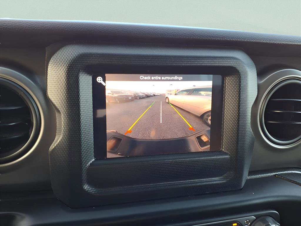 Used 2022 Jeep Gladiator Willys image 15
