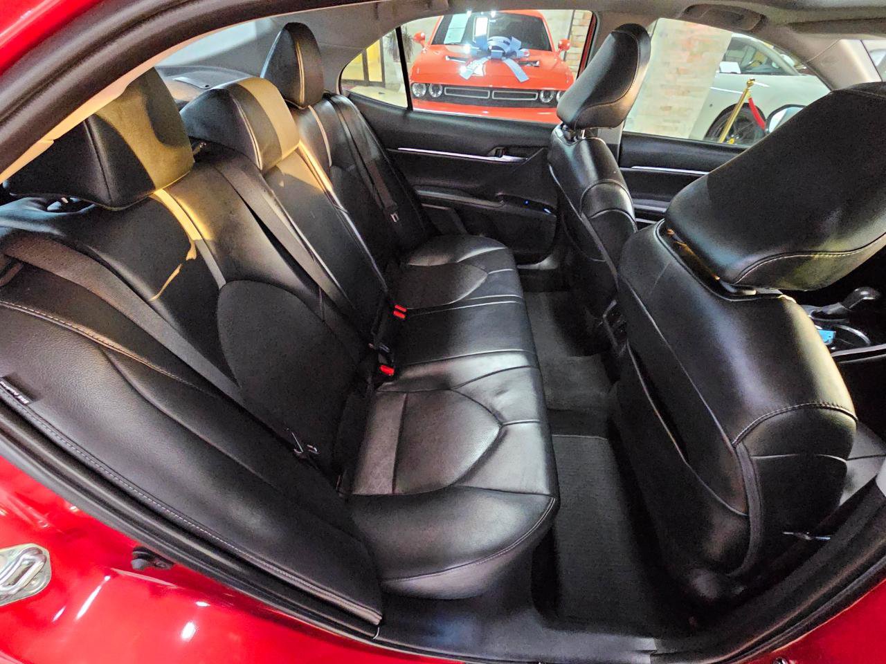 Used 2020 Toyota Camry XSE image 18