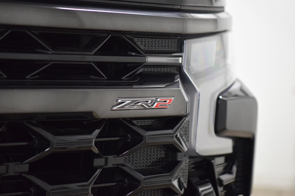 Used 2024 Chevrolet Silverado 1500 ZR2 w/ Technology Package AWD/4WD image 14